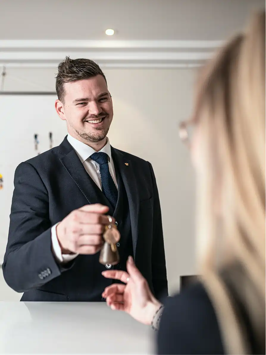 benjamin-reception